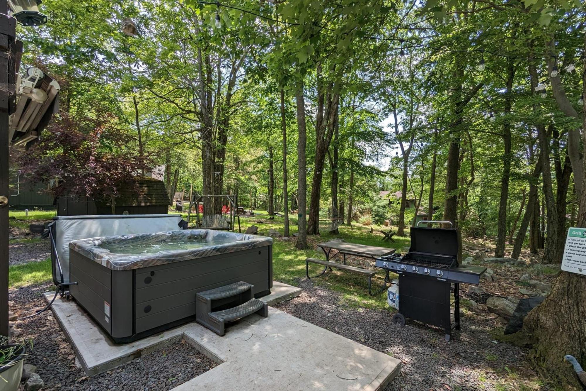 Harmony By Avantstay Lake Access Hot Tub Fire Pit Game Holiday home Lake Harmony